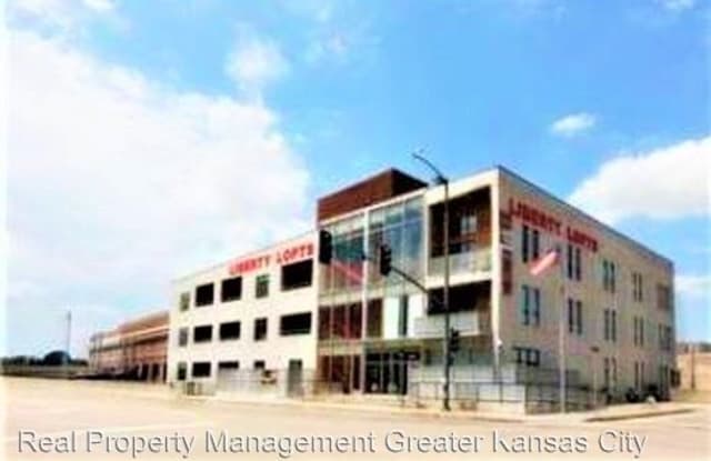 360 W. Pershing Rd. Apt. #130 - 360 W Pershing Rd, Kansas City, MO 64108