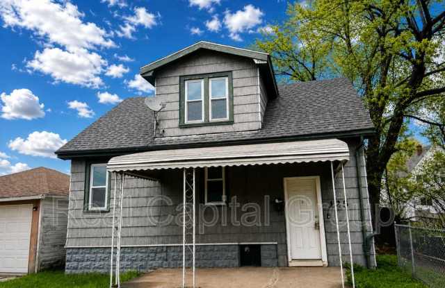 125 Edison Ave photos photos