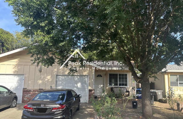 Very Nice 3 bedroom 1 bathroom duplex Gallery 1