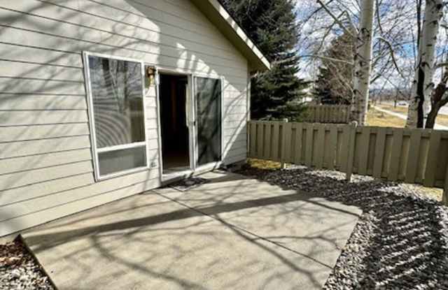 2 Bedroom, 2 Bathroom Townhouse photos photos