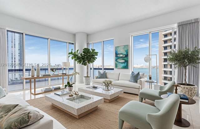 900 Brickell Key Blvd photos photos