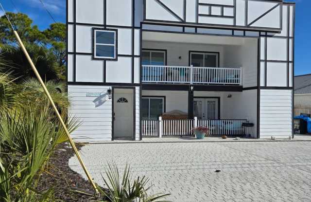 6910 Beach Drive photos photos