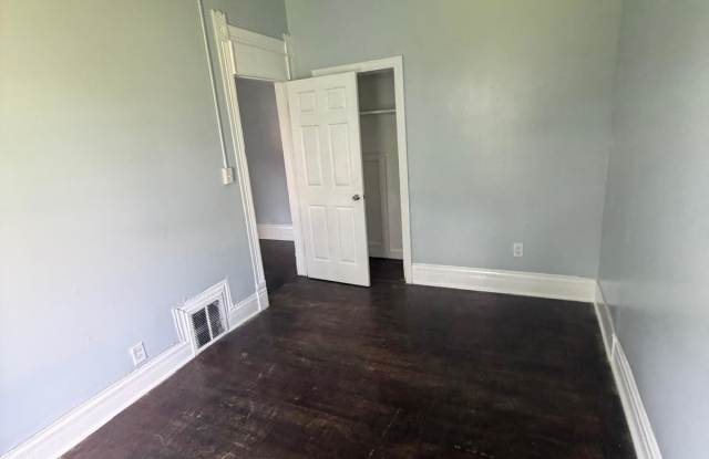1507 North Salina Street - 2 Gallery 4