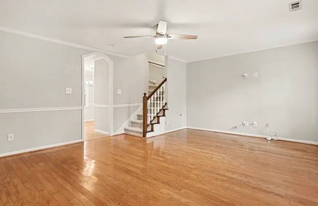 5645 Hamstead Crossing Gallery 2