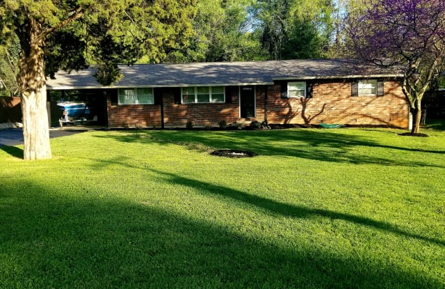 11052 Hughlan Dr - 11052 Hughlan Drive, Farragut, TN 37934