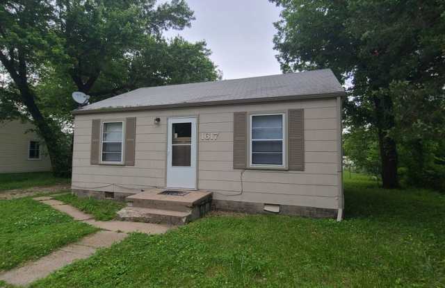 2 Bedroom Single Family Home Pet Friendly photos photos