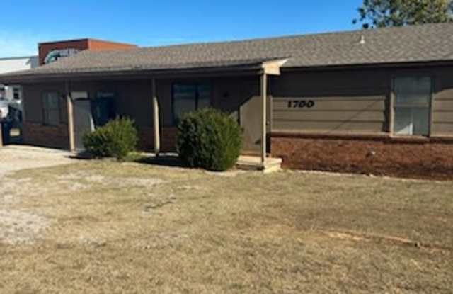 1700 South Choctaw Road photos photos