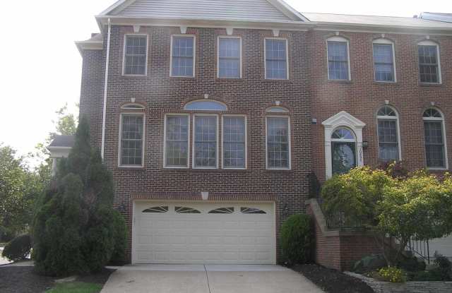 10493 WEST DR Gallery 2