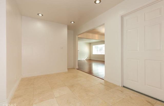 1731 Earl Avenue Gallery 3
