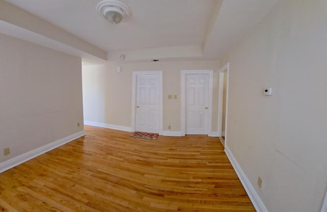 817-819 AVENUE C Gallery 2
