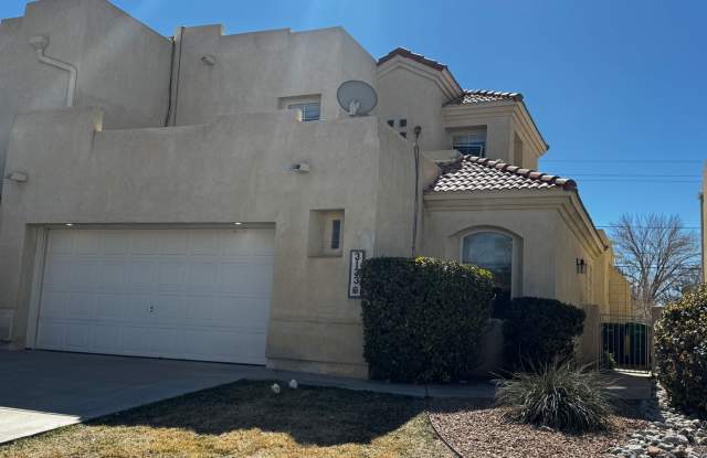 Beautiful townhome in a gated community. photos photos