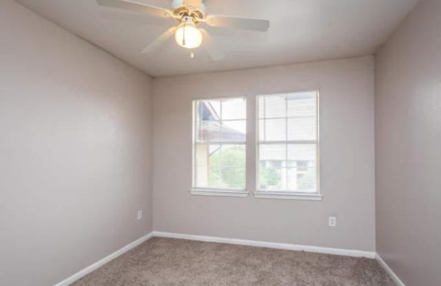 3746 Binz-Engleman Rd Gallery 3