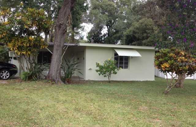 1405 50TH AVENUE N - 1405 50th Avenue North, St. Petersburg, FL 33703