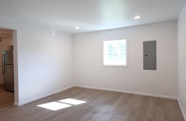 647 South Chiques Road Gallery 4