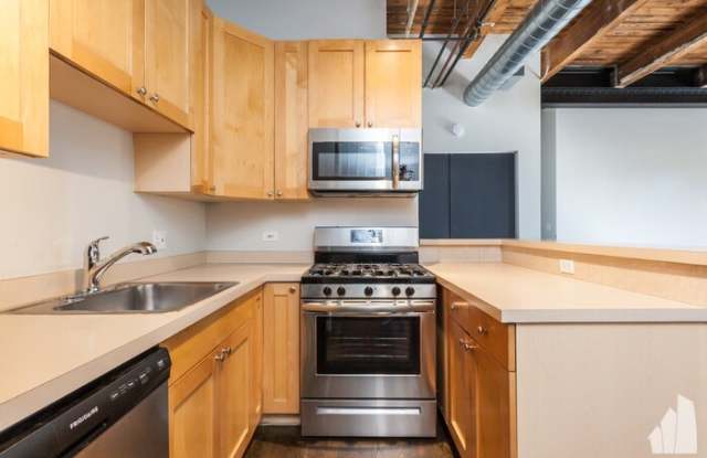 2014 West Wabansia Avenue - 2014 West Wabansia Avenue, Chicago, IL 60647