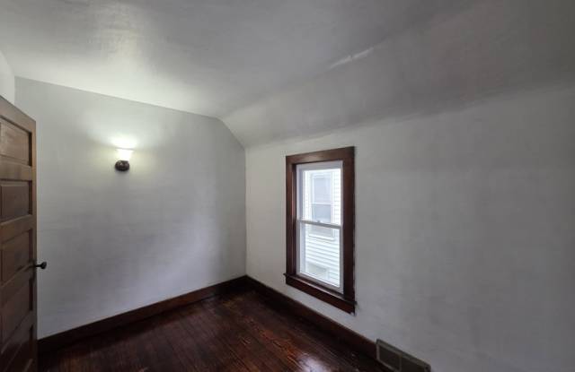 378 French Street - APT 2 Gallery 4