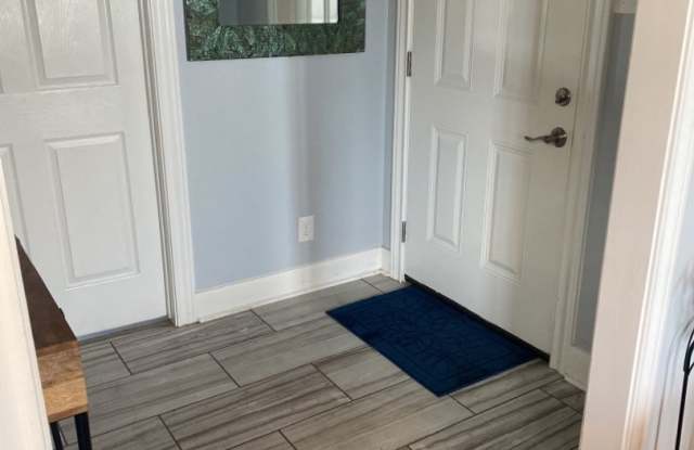 Gorgeous Updates throughout! Gallery 3