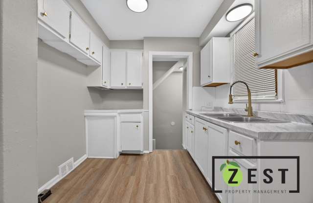 3 Bed Bungalow w/ recent updates! Gallery 4