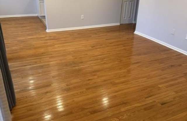 5424 85TH Gallery 2