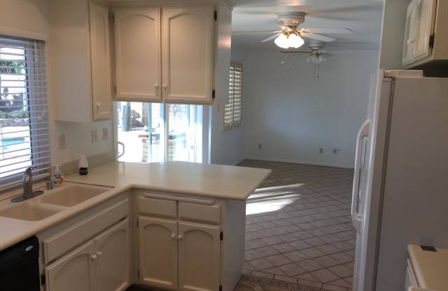 71330 Kaye Ballard Lane Gallery 4