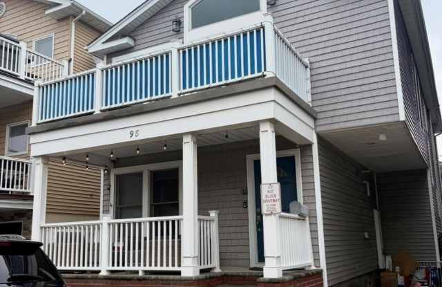 98 Maryland Avenue photos photos
