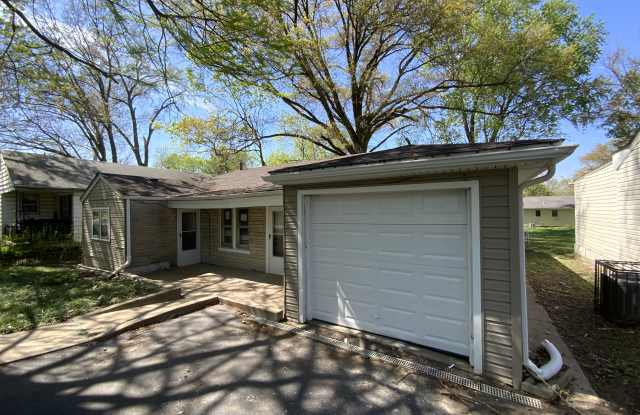 119 Anistasia Dr Gallery 1