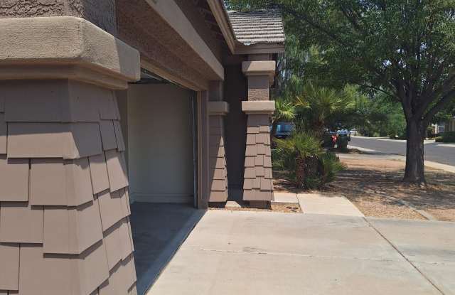 15016 W CHARTER OAK Road Gallery 2