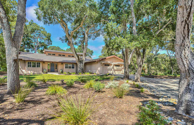 Luxury Living in Corral de Tierra! photos photos