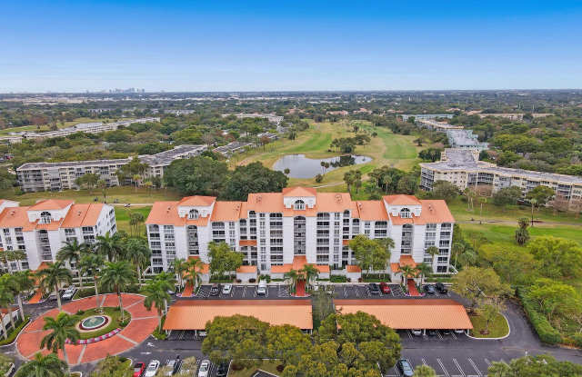 4112 W Palm Aire Drive Gallery 2
