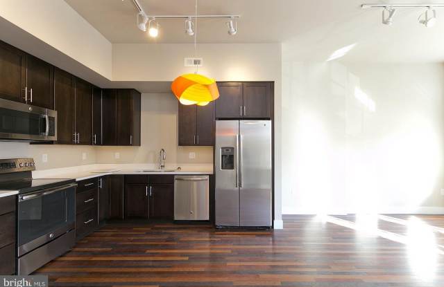 122 N LOUDOUN Street Gallery 1