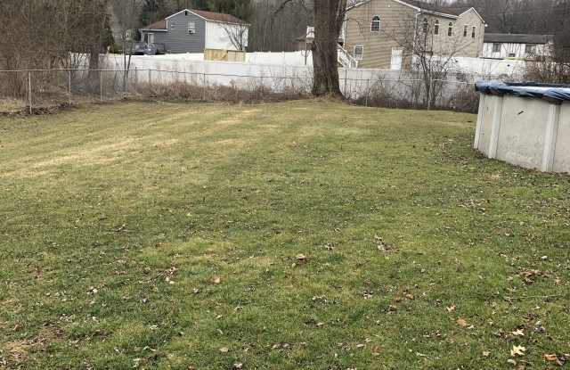 16 Buckingham Dr Gallery 2
