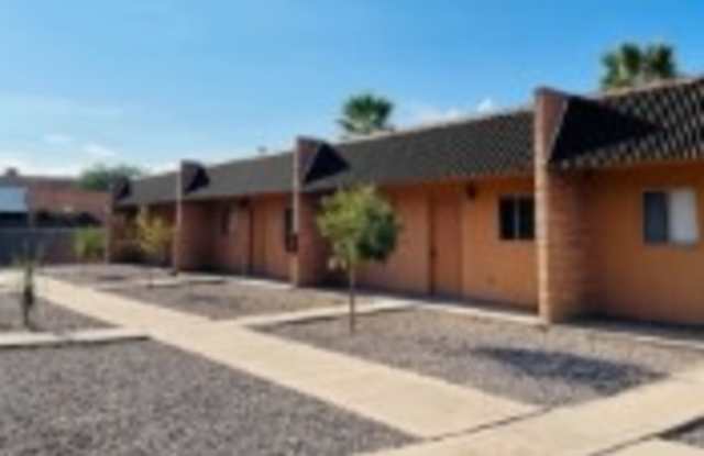 3832 N Park Avenue photos photos