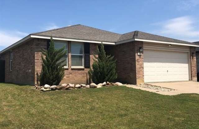 6324 Thoroughbred Trail - 6324 Thoroughbred Trail, Denton, TX 76210