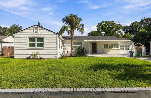 1517 W RIVER SHORE Way Gallery 1