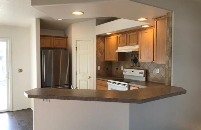 Single level 4 bedroom 2 bath Boise home. Gallery 3
