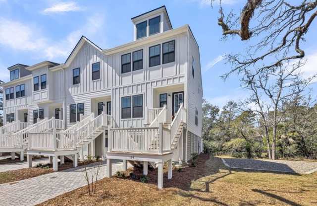 4275 O'Hear Avenue photos photos