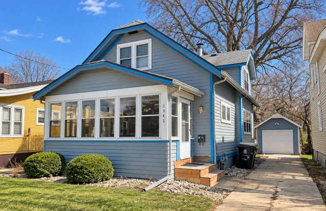1941 East Washington Avenue Gallery 1