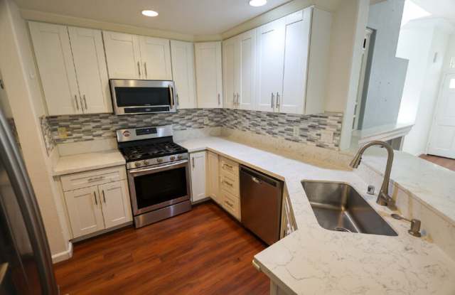 2942 Claremore Ln Gallery 3