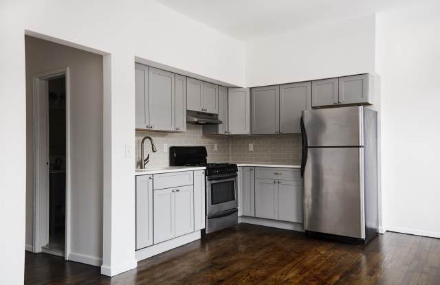 14 MONTICELLO AVE photos photos