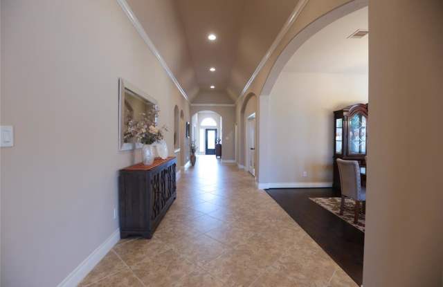 5110 Bartlett Vista Court Gallery 3