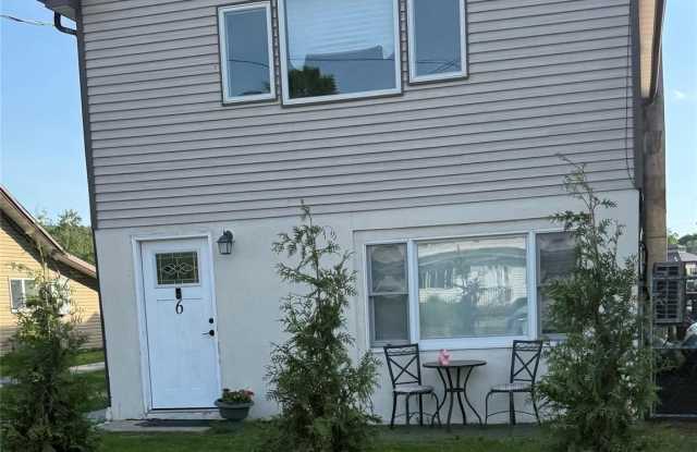 1169 Route 17A Gallery 1