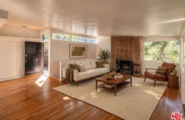 2409 Panorama Ter Gallery 2