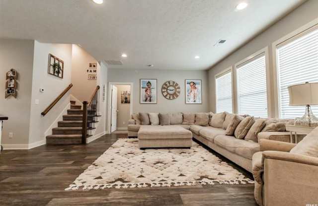 9727 Massey Drive Gallery 4