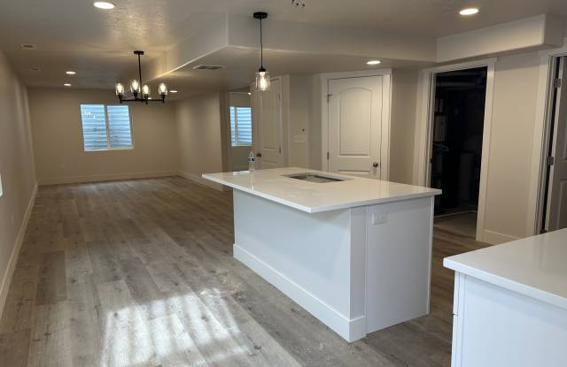 13586 S Watts Ln photos photos