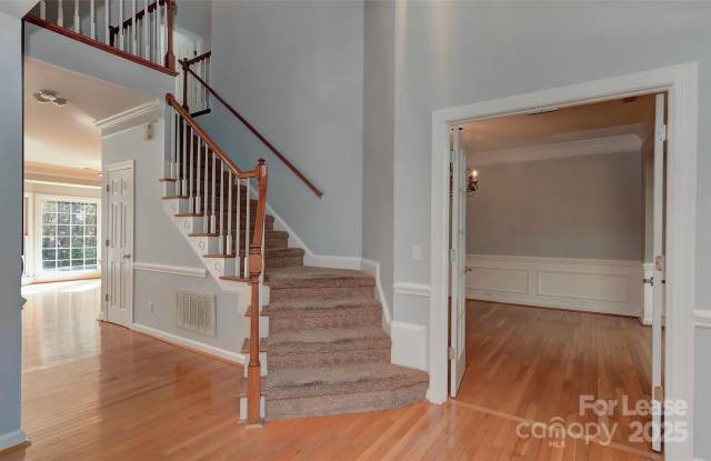 6634 Fairhope Court Gallery 3