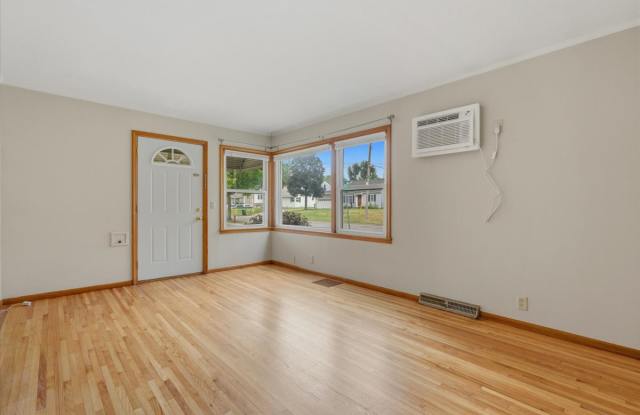 2916 52nd Avenue North photos photos