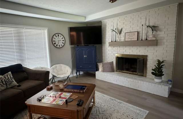 906 Edgefield Trail - 906 Edgefield Trail, Flower Mound, TX 75028