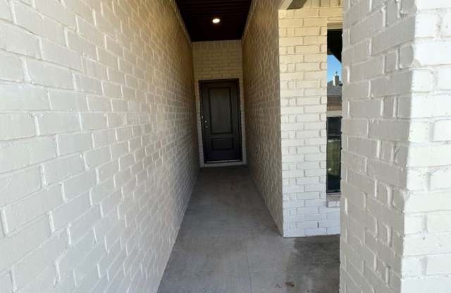 Nice home in The Meadows! Gallery 3