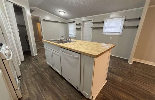 8937 Briarwood Ave - 8937 Briarwood Avenue, Kalamazoo County, MI 49009