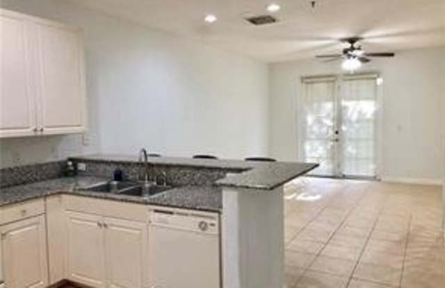 4654 Southwest 75th Way Gallery 4